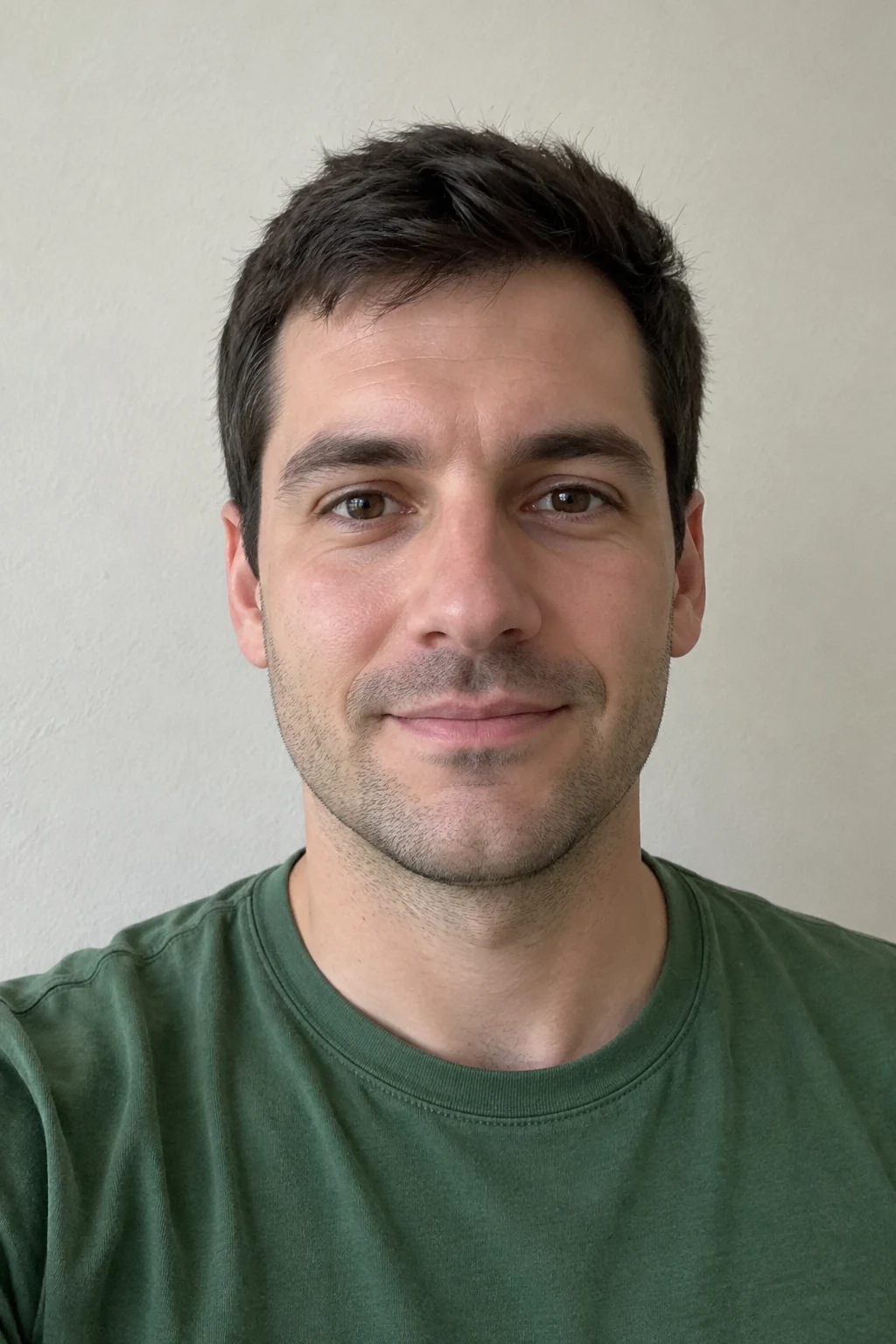 Everyday shoulder-up portrait of an adult before the laser-backdrop edit